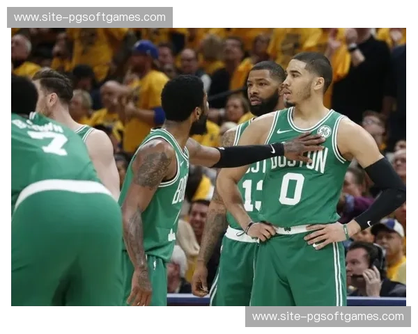 凯尔特人凭借五外阵容提升进攻效率 本赛季NBA战绩领跑联盟 凯尔特人凭借五外阵容提升进攻效率 本赛季NBA战绩领跑联盟